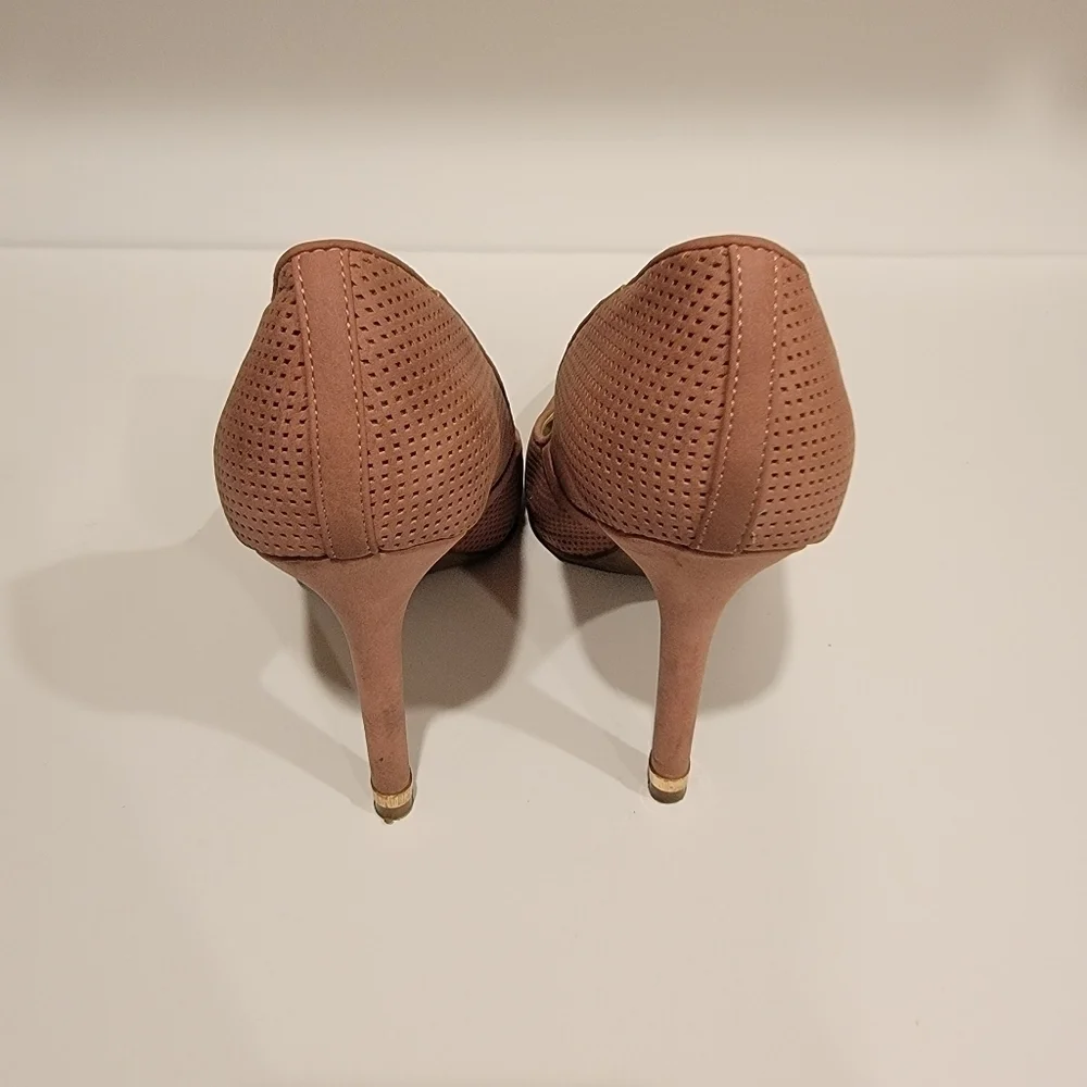 Guess heels rose pink color